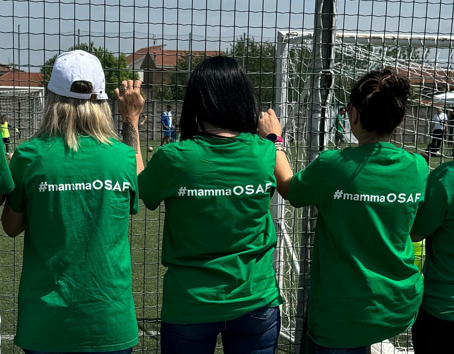 Scopri di più sull'articolo Ordina la tua maglietta “WE ARE O.SA.F.” e colora gli spalti!